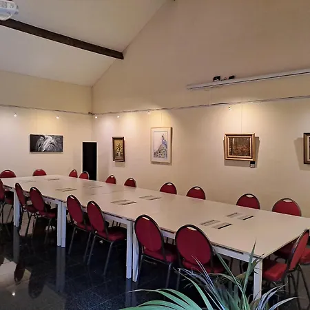 Alojamento de Acomodação e Pequeno-almoço Natuurhuisje Uit De Kunst Peer 3*