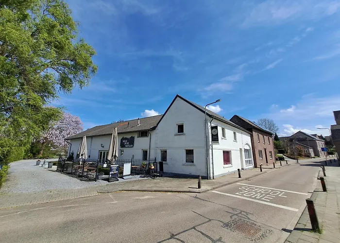 Alojamento de Acomodação e Pequeno-almoço Uit De Kunst Peer 3*